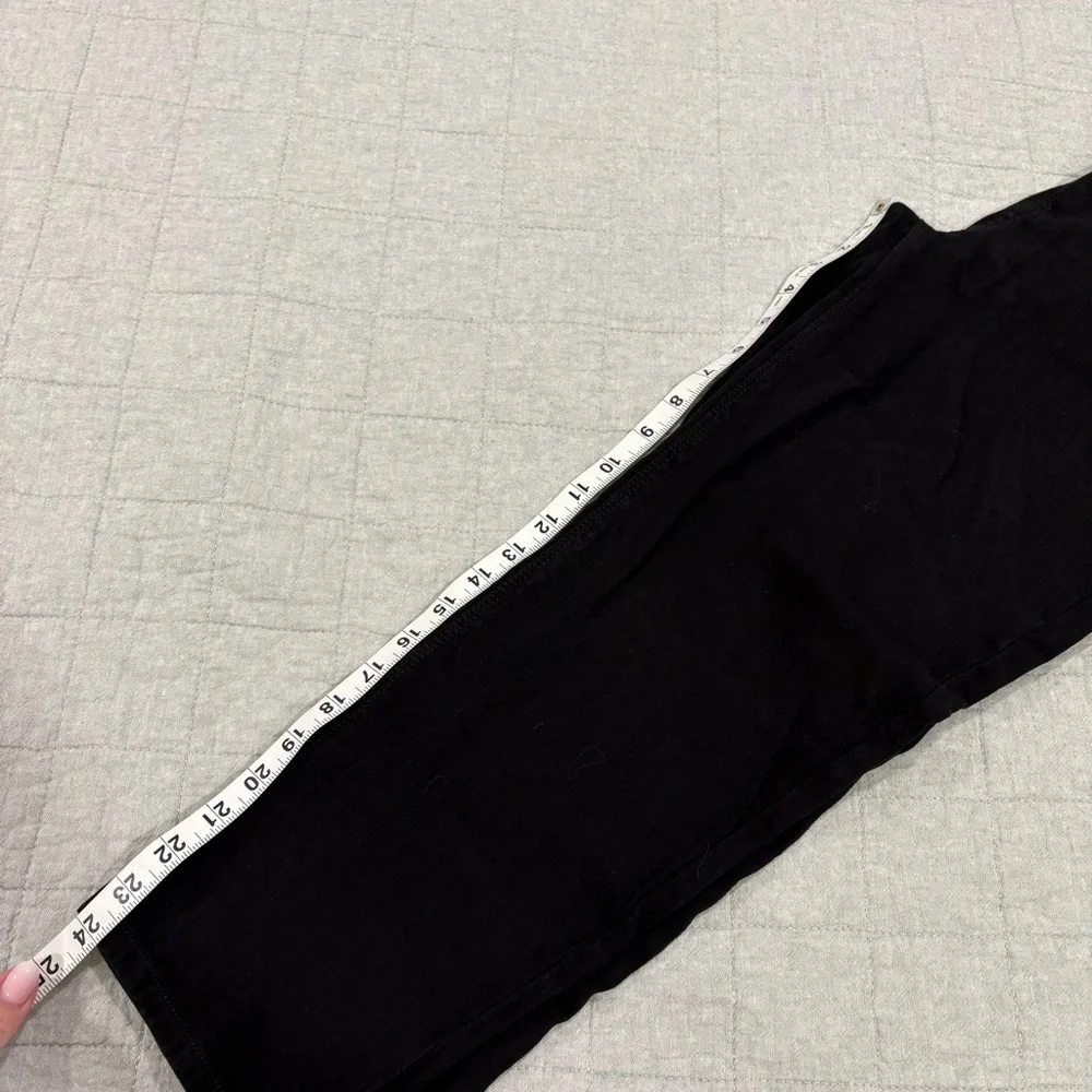 Just Black Denim Straight Leg Crop Black Jean 24” Size 30 - Picture 2 of 7